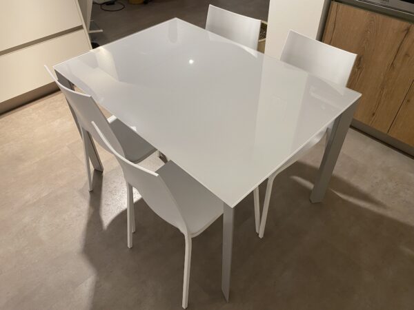 BONTEMPI Tavolo DUBLINO + 4 Sedie EVA - immagine 2
